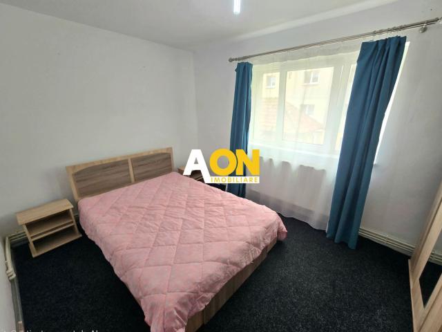 Apartament cu 2 Camere, Etaj 1, Zona Cetate