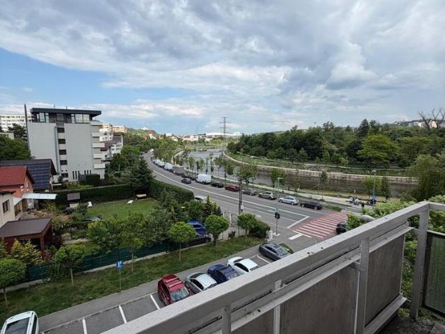 Apartament cu 2 camere I Decomandat I Bd. 1 Decembrie 1918