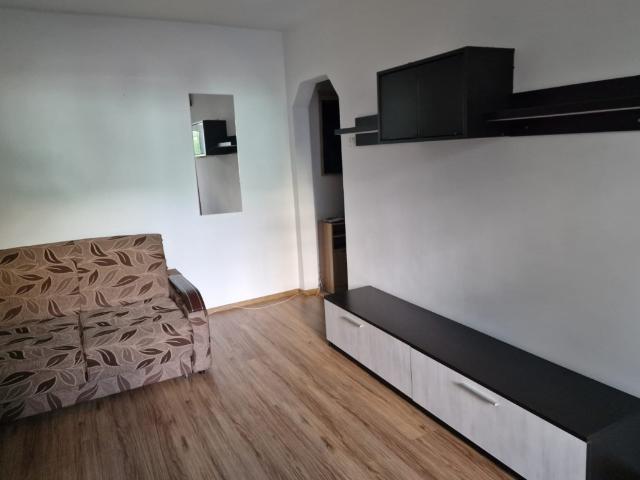 Apartament cu 2 camere in Tatarasi Piata Chirila