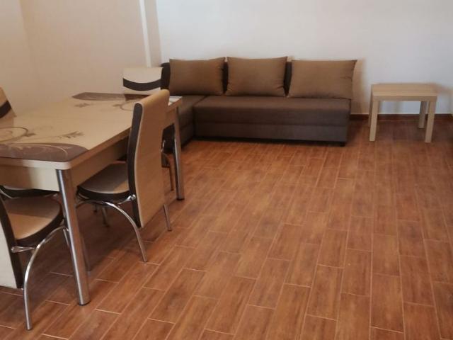 Apartament cu 2 camere in vila, Str.Fainari metrou Obor