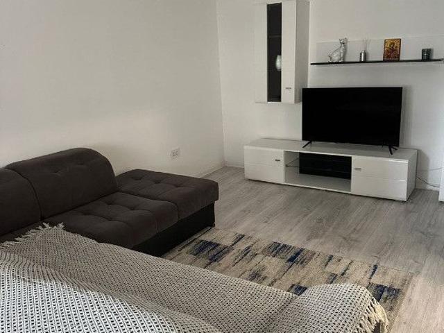 Apartament cu 2 camere in zona Semicentrala