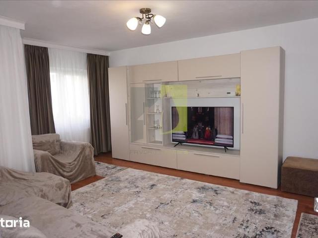 Apartament cu 2 camere in 1 Mai cu centrala termica