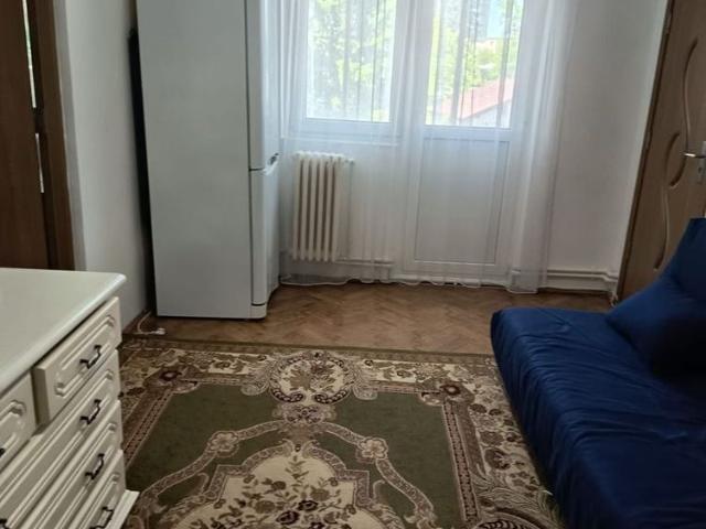 Apartament cu 2 camere la inchiriat