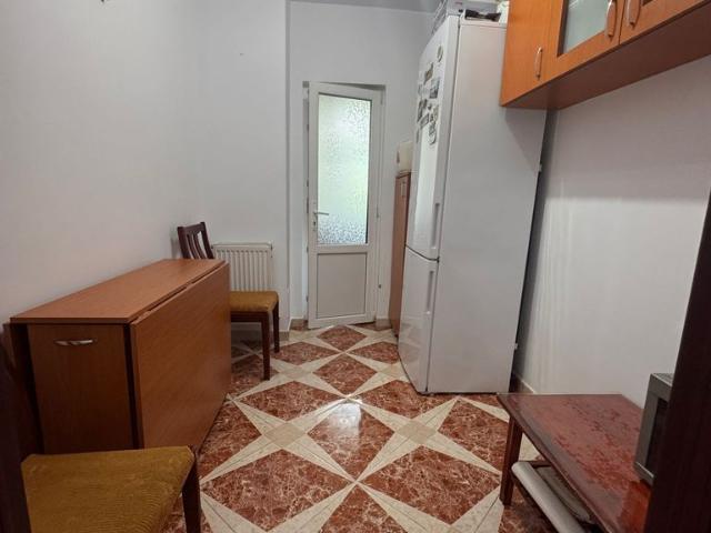 Apartament cu 2 camere, localizat în zona de sus a orașului