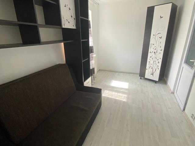Apartament cu 2 camere, PET FRIENDLY, etajul 3/4, zona Alexandru Cel Bun