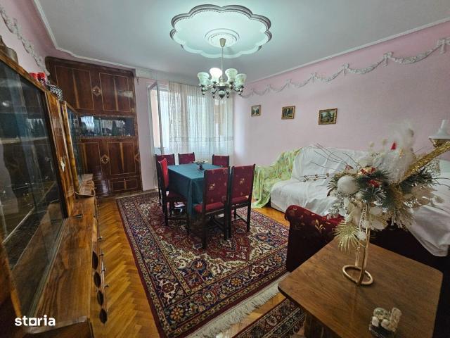 Apartament cu 2 camere, str. Anton Pann, etajul 2, 52 000 euro