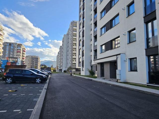 Apartament cu 2 camere structura mare zona Tractorul Coresi