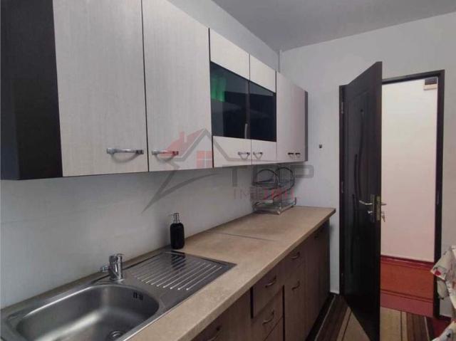 Apartament cu 2 camere semidecomandat, etajul 1 Dacia