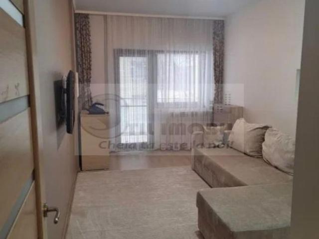Apartament cu 2 camere si 3 balcoane Tudor Vladimirescu 450
