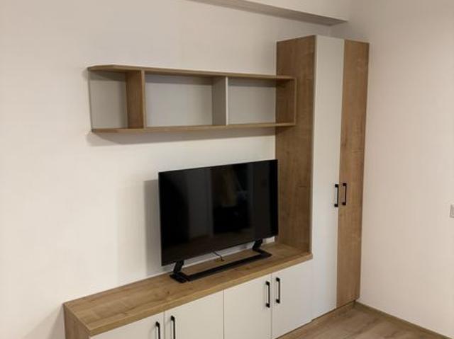 Apartament cu 2 camere + terasa + loc parcare la pret redus !