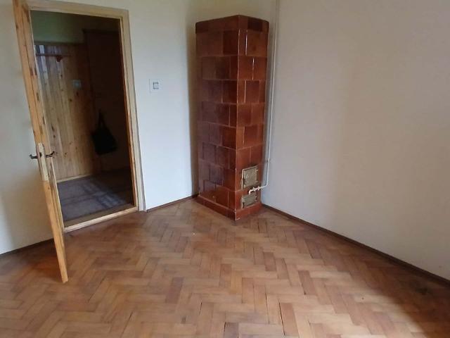 Apartament cu 2 camere, zona Garii, Caransebes