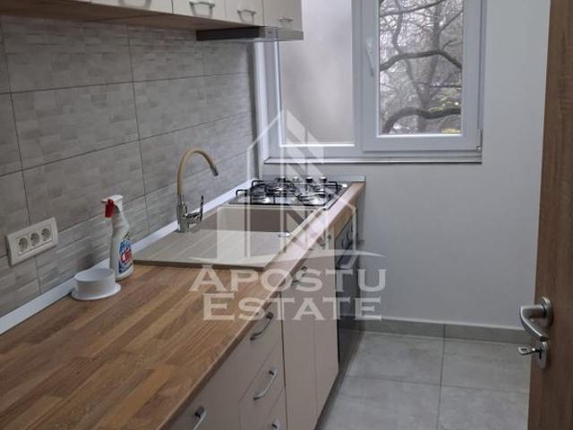 Apartament cu 2 camere, Zona Dacia