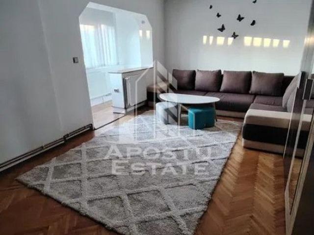 Apartament cu 2 camere, zona Modern, Centrala Proprie