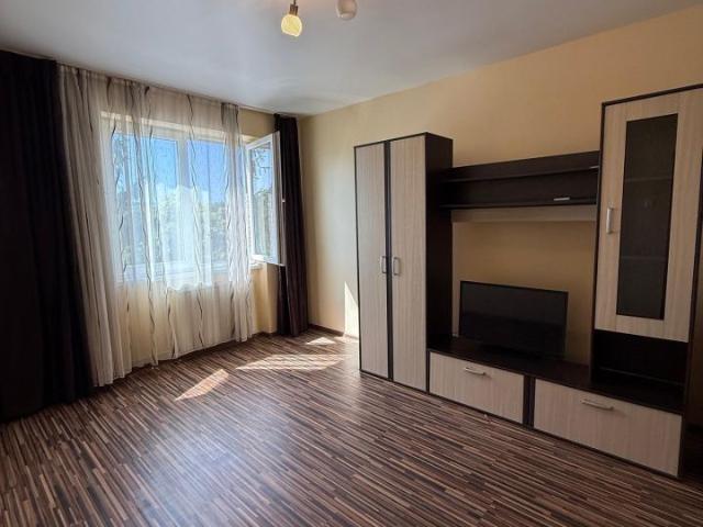 Apartament cu 2 camere, Zona Narciselor, etaj 4