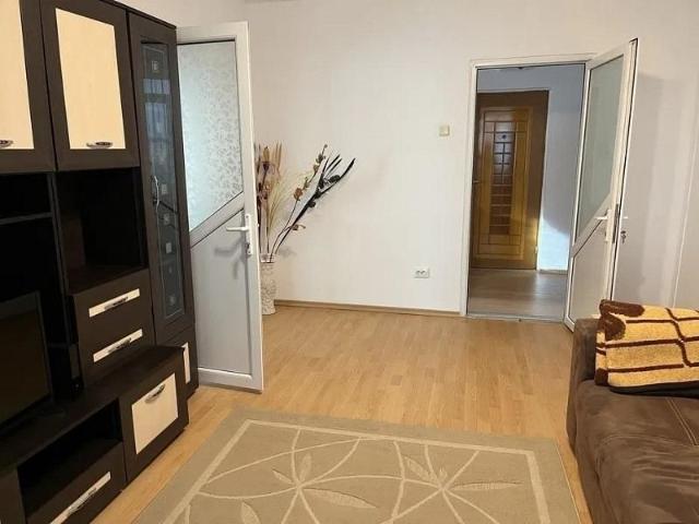 Apartament cu 2 camere zona Tatarasi Flora