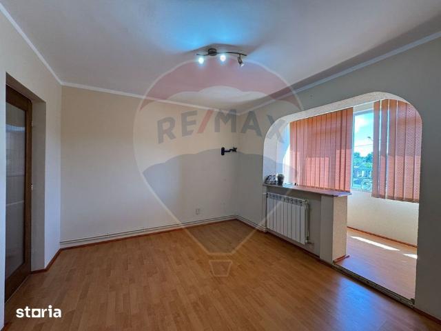 Apartament cu 2 camere zona UTA et.1/4