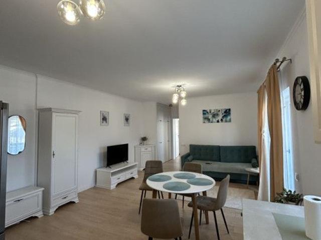 Apartament cu 2 camere, 50 mp, parcare, balcon, zona Avram Iancu