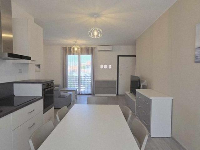 Apartament cu 3 cam. de inchiriat central Cuza Residence