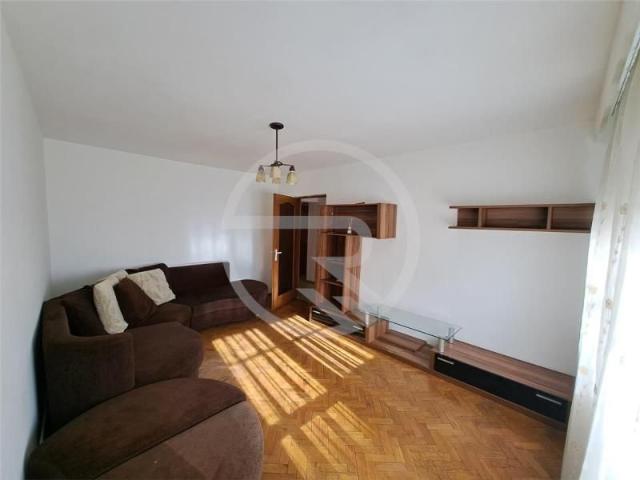 Apartament cu 3 camera, 65 mp utili, situat in cartierul Manastur!