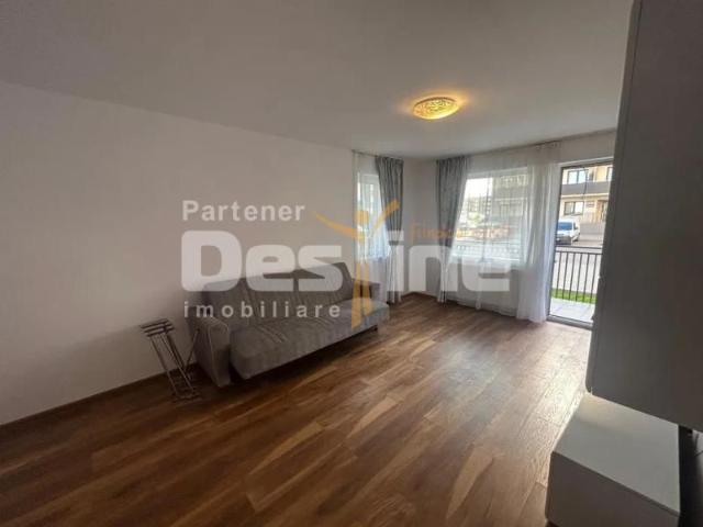 Apartament cu 3 camere, cu balcon si loc de parcare inclus, situat in Tractorul