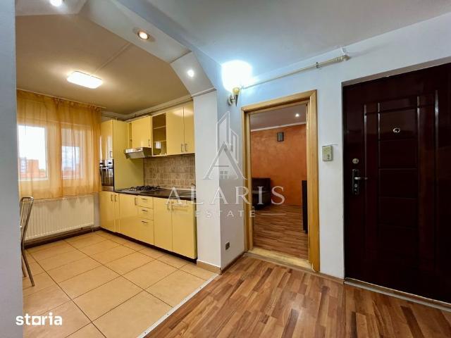 Apartament cu 3 camere, centrala proprie, in Complexul Studentesc