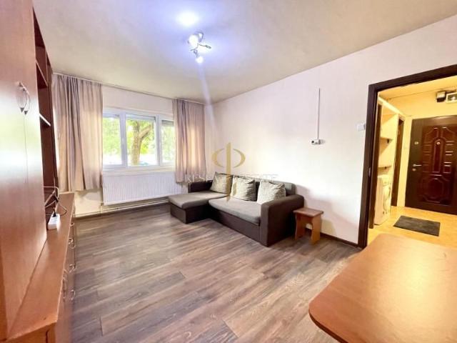 Apartament cu 3 camere| centrala proprie| Olimpia Stadion