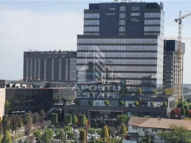 Apartament cu 3 camere,centrala proprie,langa Iulius Town