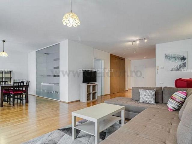 Apartament cu 3 camere, Școala Americană