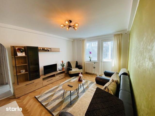 Apartament cu 3 camere complet renovat – Zona Gara / Port