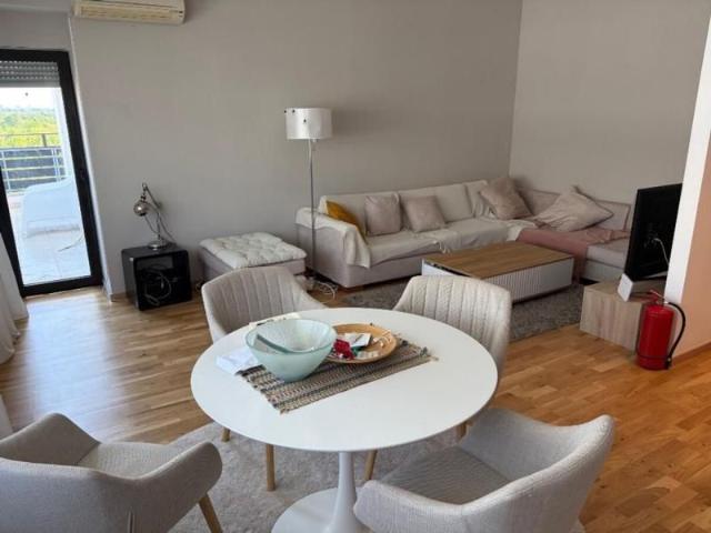 Apartament cu 3 camere | complex cu piscina | Iancu Nicolae