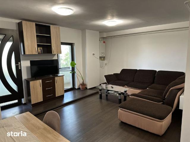 Apartament cu 3 camere duplex de închiriat