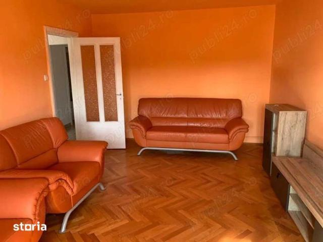 apartament cu 3 camere de inchiriat