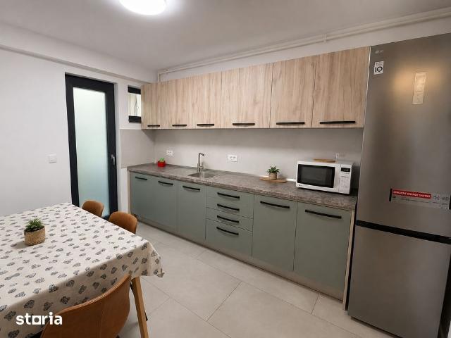 Apartament cu 3 camere de închiriat – Tomis 3