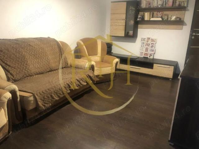 Apartament cu 3 camere de inchiriat zona Martirilor Judetean