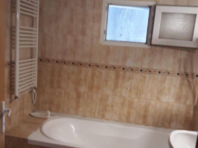 Apartament cu 3 camere de inchiriat, zona Arena Mall