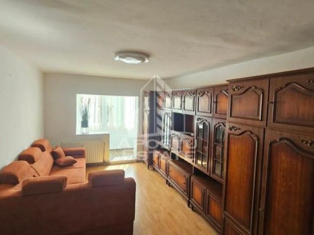 Apartament cu 3 camere, de inchiriat, Zona Lipovei, Timisoara
