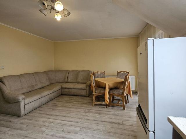 Apartament cu 3 camere de închiriat – zona Rogerius, Oradea