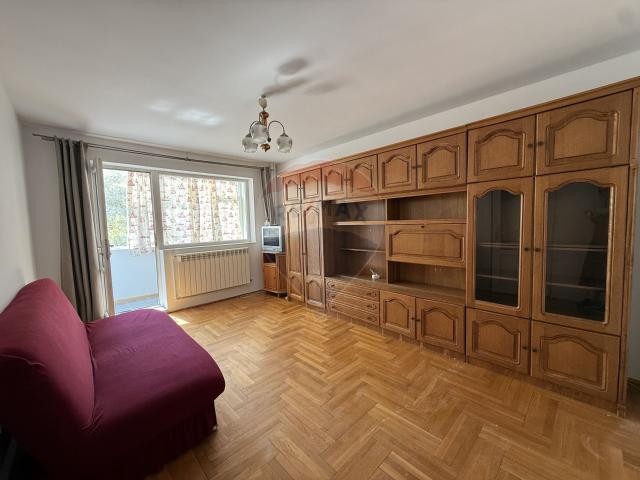 apartament cu 3 camere de inchiriat zona tomis nord campus constanta