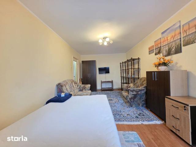 Apartament cu 3 camere de inchiriat Astra Livada Vulturului