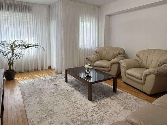Apartament cu 3 camere de inchiriat centrala proprie Rahova