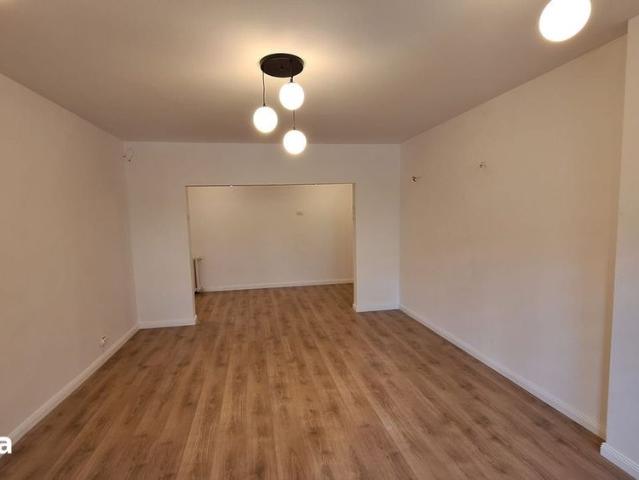 Apartament cu 3 camere de inchiriat Decebal Alba Iulia Mmuncii