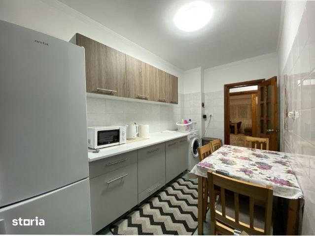 Apartament cu 3 camere de inchiriat faleza nord