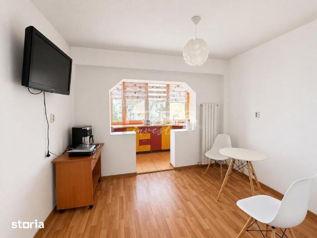 Apartament cu 3 camere de inchiriat in zona Onestilor
