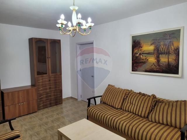 Apartament cu 3 camere de inchiriat in zona Banu Manta