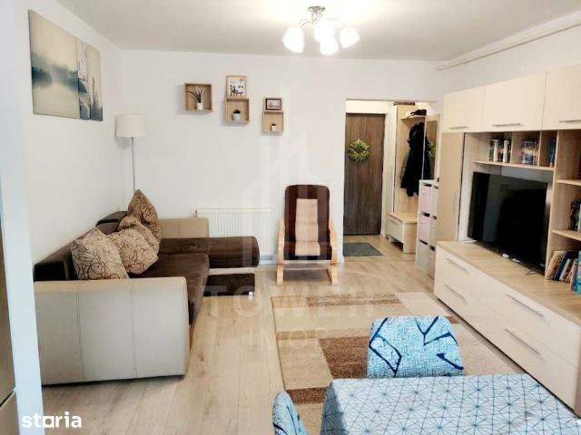 Apartament cu 3 camere de închiriat în zona Calea Surii Mici