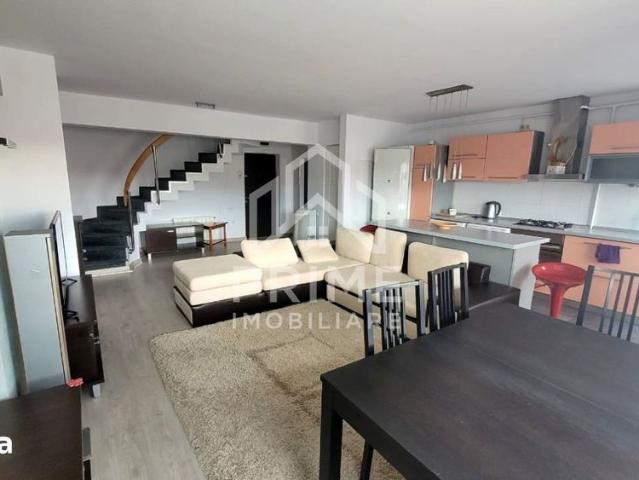 Apartament cu 3 camere de inchiriat in zona CENTRU