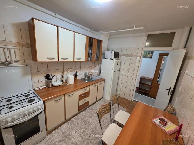 Apartament cu 3 camere de inchiriat in zona Colentina