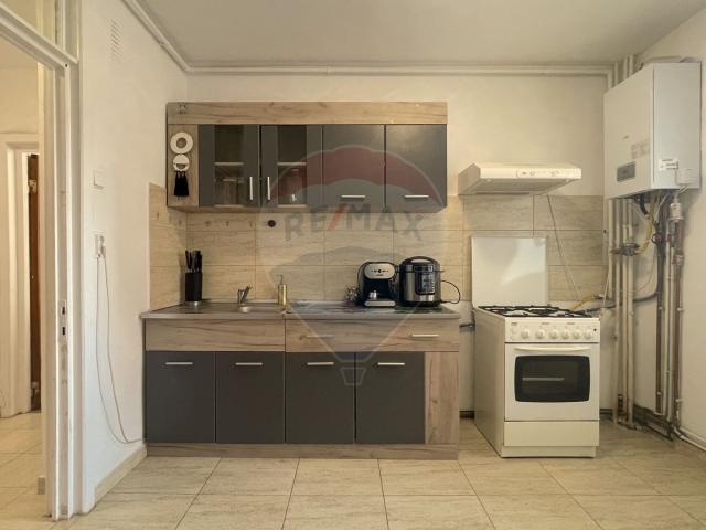 apartament cu 3 camere de închiriat în zona gării!