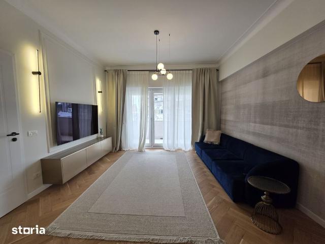Apartament cu 3 camere de inchiriat in zona Piata Romana