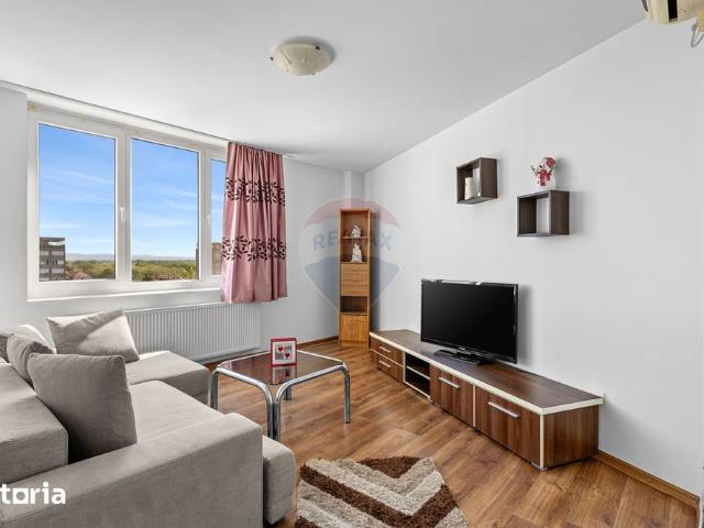 Apartament cu 3 camere de închiriat în zona Romanilor